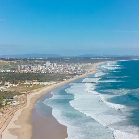 Beach House, Surf, Golf And Lisbon Feriehus